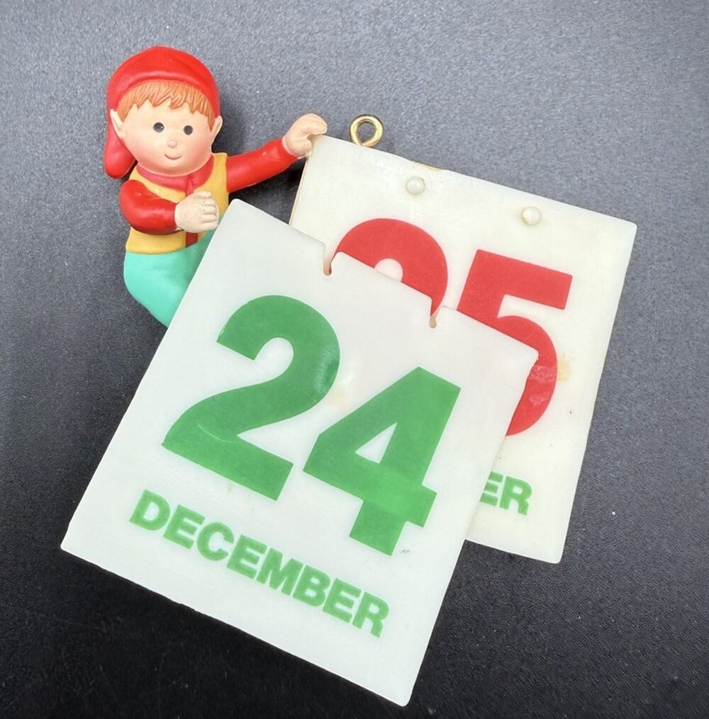 Enesco 1986 Treasury of Christmas Santa's Calendar Dec 24 Ornament No Box -LO15